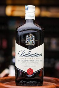 Ballantines scotch 750ml