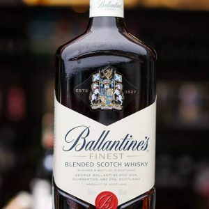 Ballantines scotch 750ml